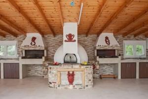 House Christina, Vourvourou