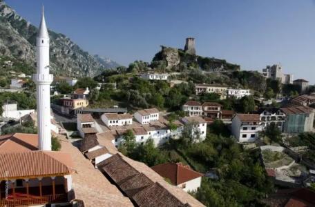 PANORAMA Kruje view on the castle and the old town - 31