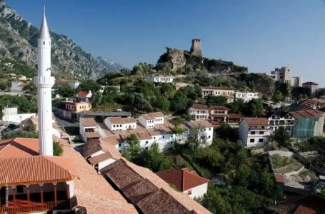 PANORAMA Kruje view on the castle and the old town - 22