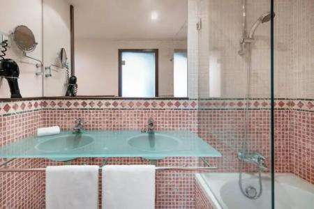 Palacio del Carmen, Autograph Collection - 48