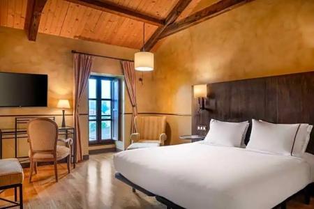 Palacio del Carmen, Autograph Collection - 54