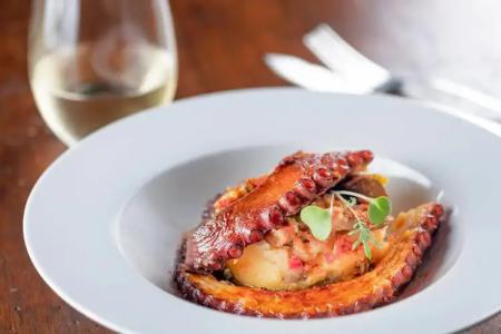 Palacio del Carmen, Autograph Collection - 12