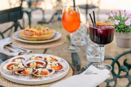 Palacio del Carmen, Autograph Collection - 11