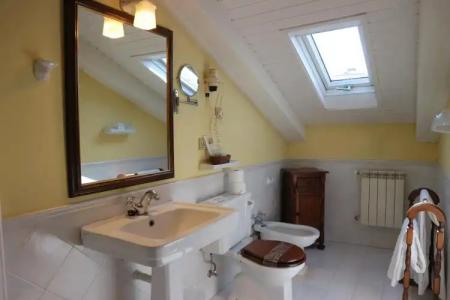 Virxe da Cerca by Pousadas de Compostela - 7