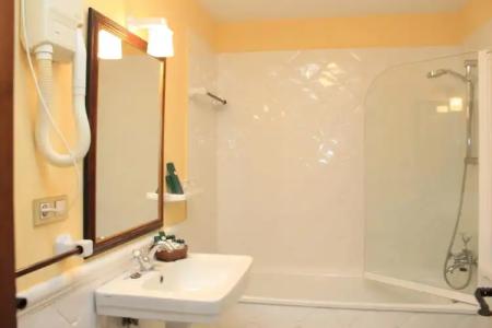 Virxe da Cerca by Pousadas de Compostela - 6