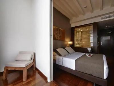 Carris Casa de la Troya - 64