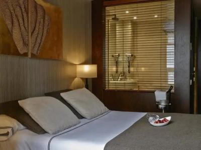 Carris Casa de la Troya - 48