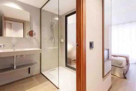 DWO Sirius - Adults Only - 109