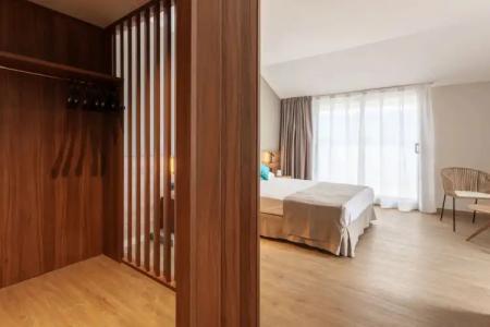 DWO Sirius - Adults Only - 120