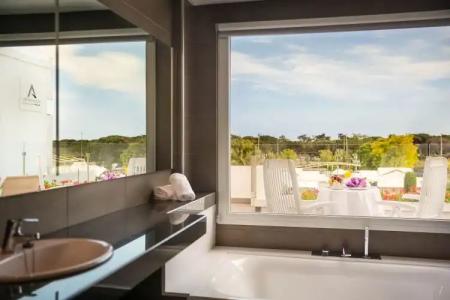 AQUA Aquamarina & Spa - 13