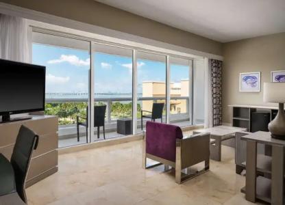 DoubleTree by Hilton Grand Biscayne Bay - 84