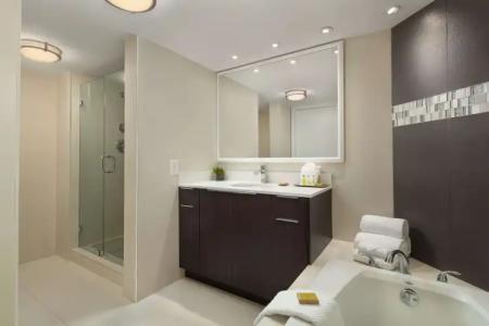 DoubleTree by Hilton Grand Biscayne Bay - 113