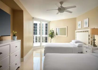 DoubleTree by Hilton Grand Biscayne Bay - 99