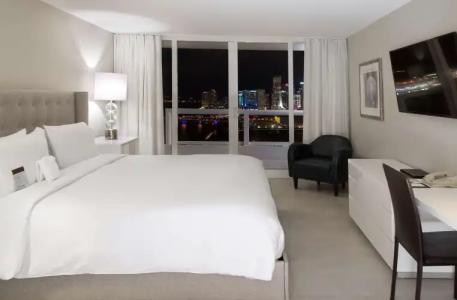 DoubleTree by Hilton Grand Biscayne Bay - 108