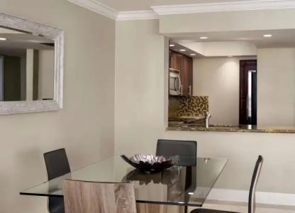 DoubleTree by Hilton Grand Biscayne Bay - 105