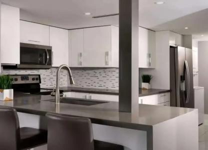 DoubleTree by Hilton Grand Biscayne Bay - 31