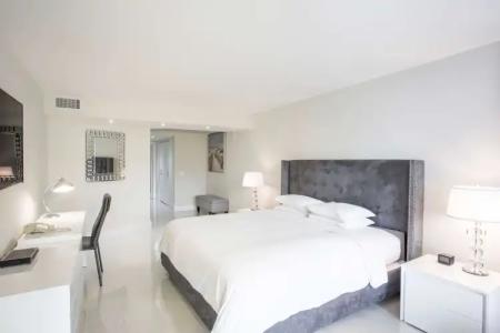 DoubleTree by Hilton Grand Biscayne Bay - 96