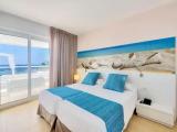 Privilege Suite with balcony and seafront
