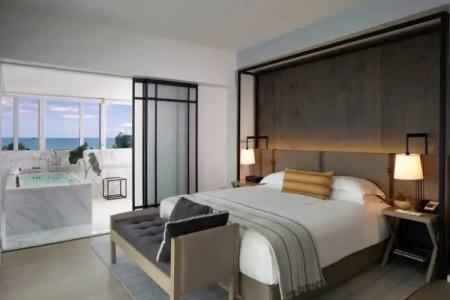 Victor South Beach - 65