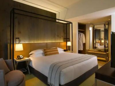 Victor South Beach - 10