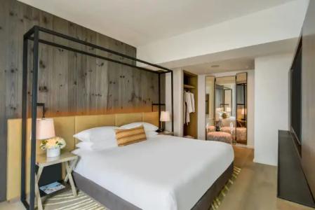 Victor South Beach - 68