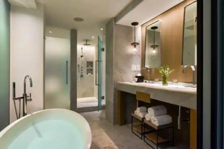 Victor South Beach - 73