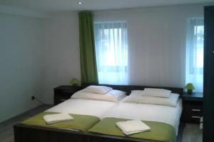 Vén Diófa De Lux Panzió Mini-hotel