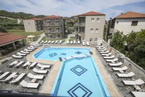 Royal Hotel and Suites, Polykhrono