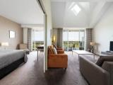 1 Bedroom Luxury Apartment with balcony