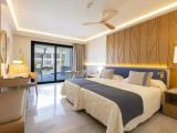 Swim-up Double room
