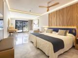 Swim-up Junior Suite