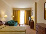 Standard room with partial sea view
