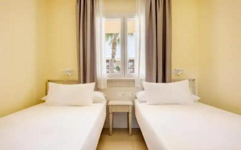 Ilunion Sancti Petri - 80