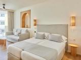 Double room with street view
