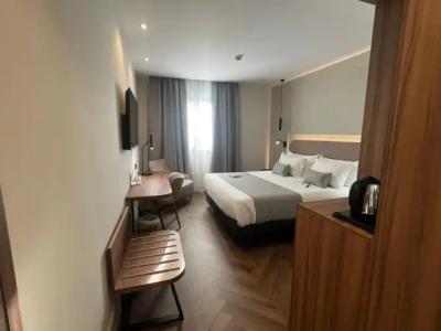 Silken Rona Dalba - 35