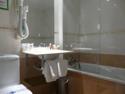 Reyes Catolicos - 18