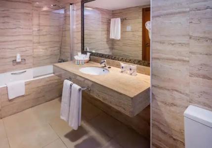 Mediterraneo Bay & Resort - 37