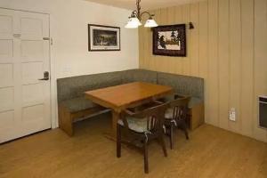 Chamonix by Grand Mammoth Resorts, Mammoth Lakes