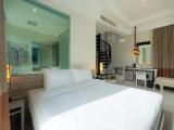 Suite with balcony