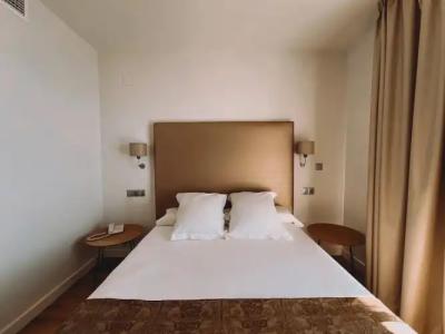 FAY Victoria Beach - 38