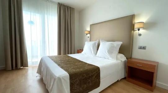 FAY Victoria Beach - 2