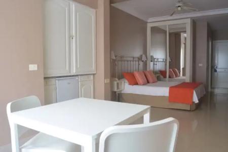 RF Astoria - Adults Only - 4