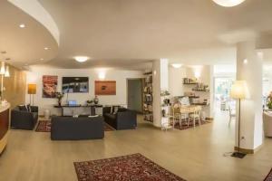 Hotel Lady G, Tortoreto