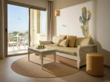 Suite with balcony and with partial sea view