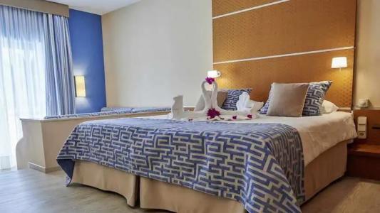 ROBINSON ESQUINZO PLAYA - All Inclusive - 90