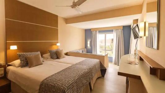 ROBINSON ESQUINZO PLAYA - All Inclusive - 1