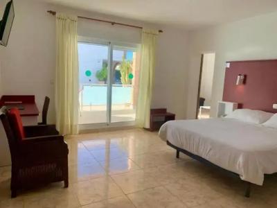 Hospedium Continental - 79