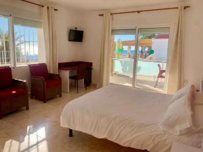 Hospedium Continental - 60