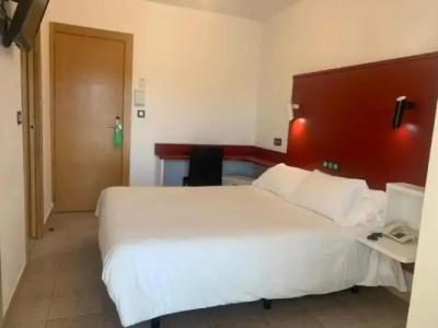 Hospedium Continental - 30