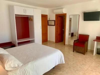 Hospedium Continental - 77